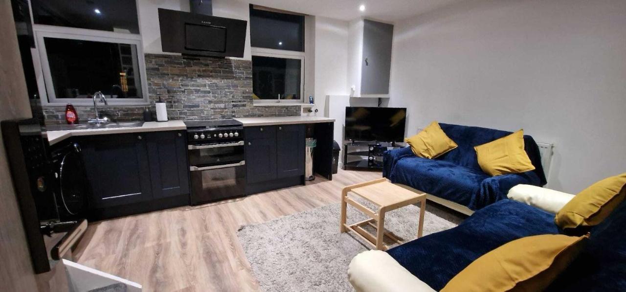 Sapphire Strathnairn Apartment Cardiff Ngoại thất bức ảnh