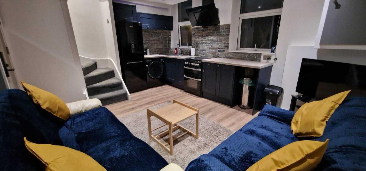 Sapphire Strathnairn Apartment Cardiff Ngoại thất bức ảnh